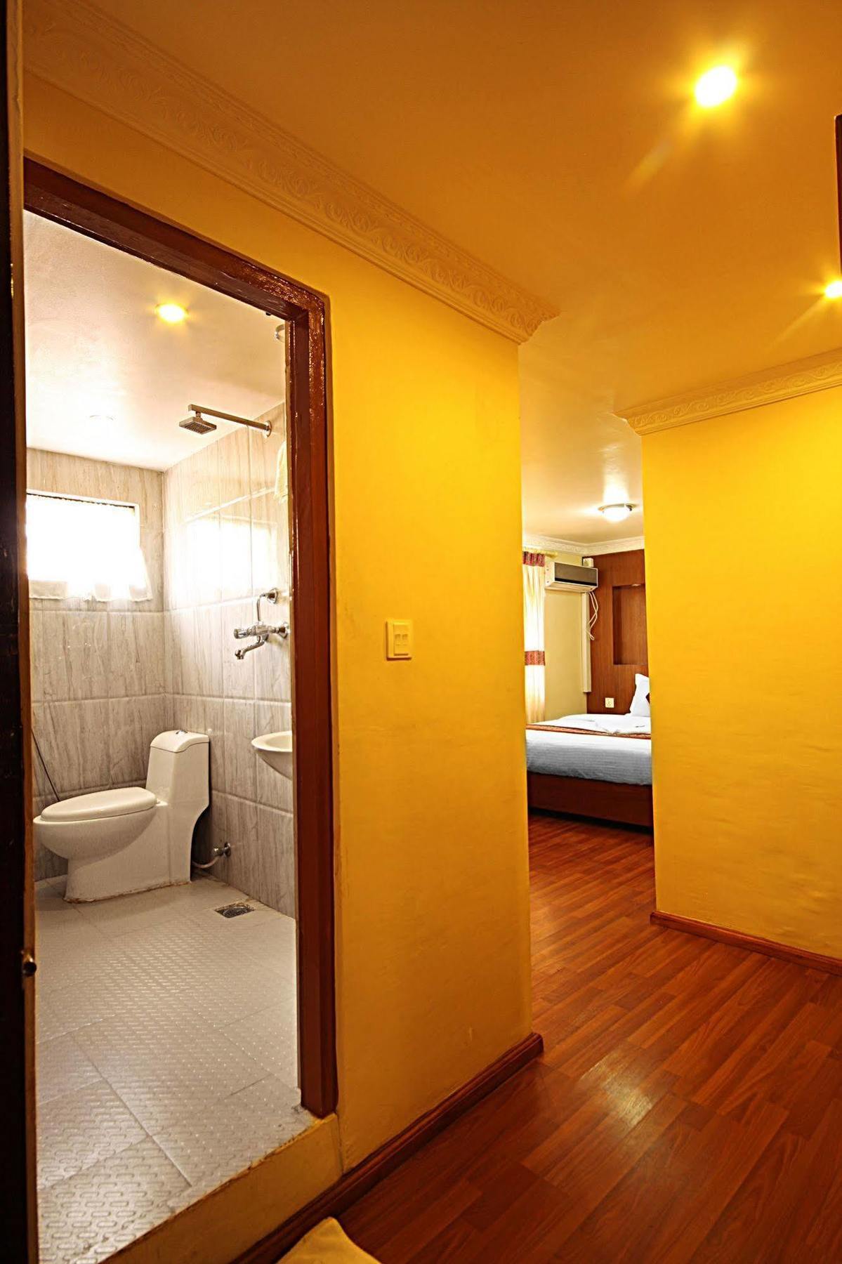 Hotel Bubo Himalaya Kathmandu Bagian luar foto