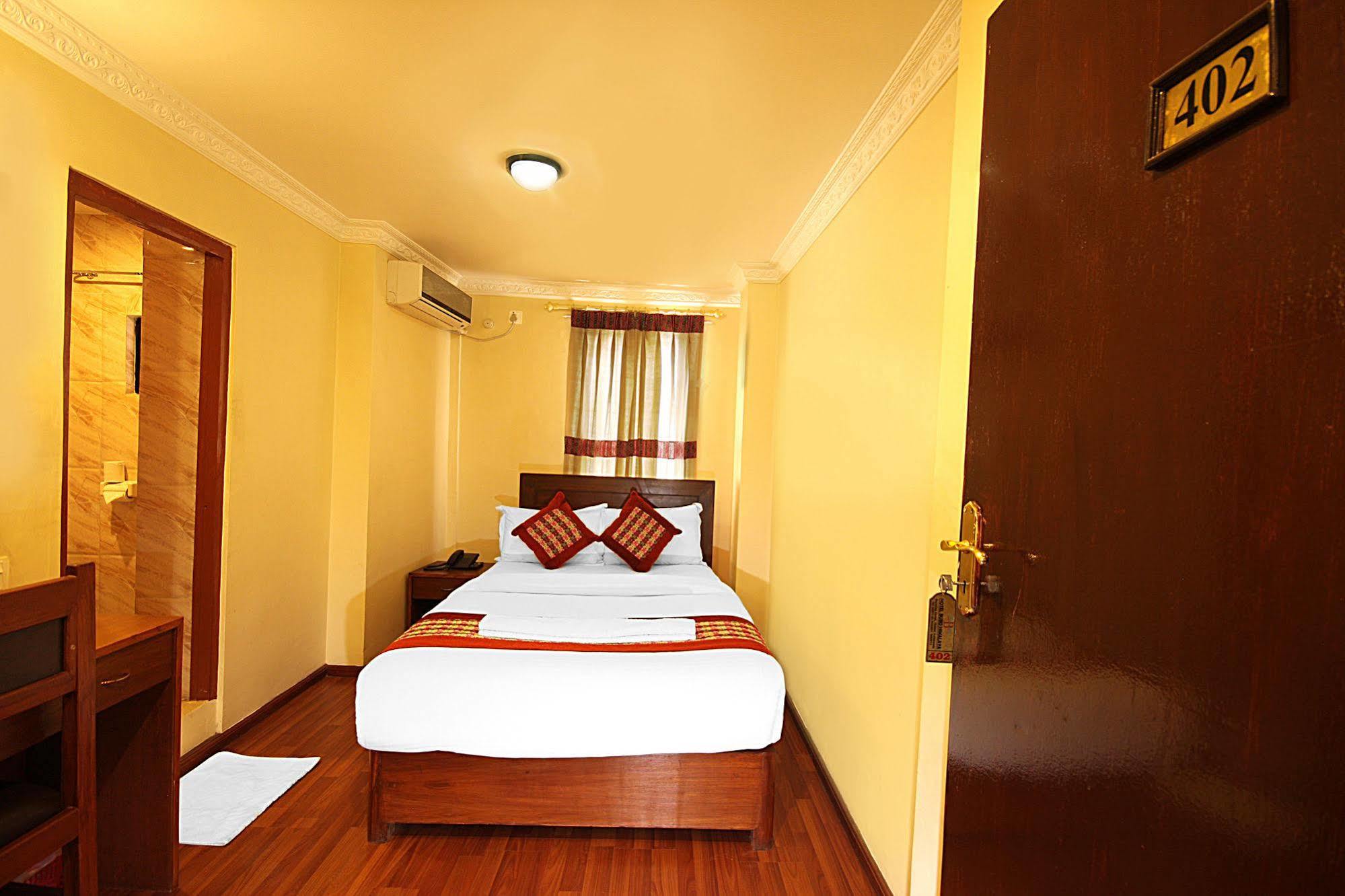 Hotel Bubo Himalaya Kathmandu Bagian luar foto