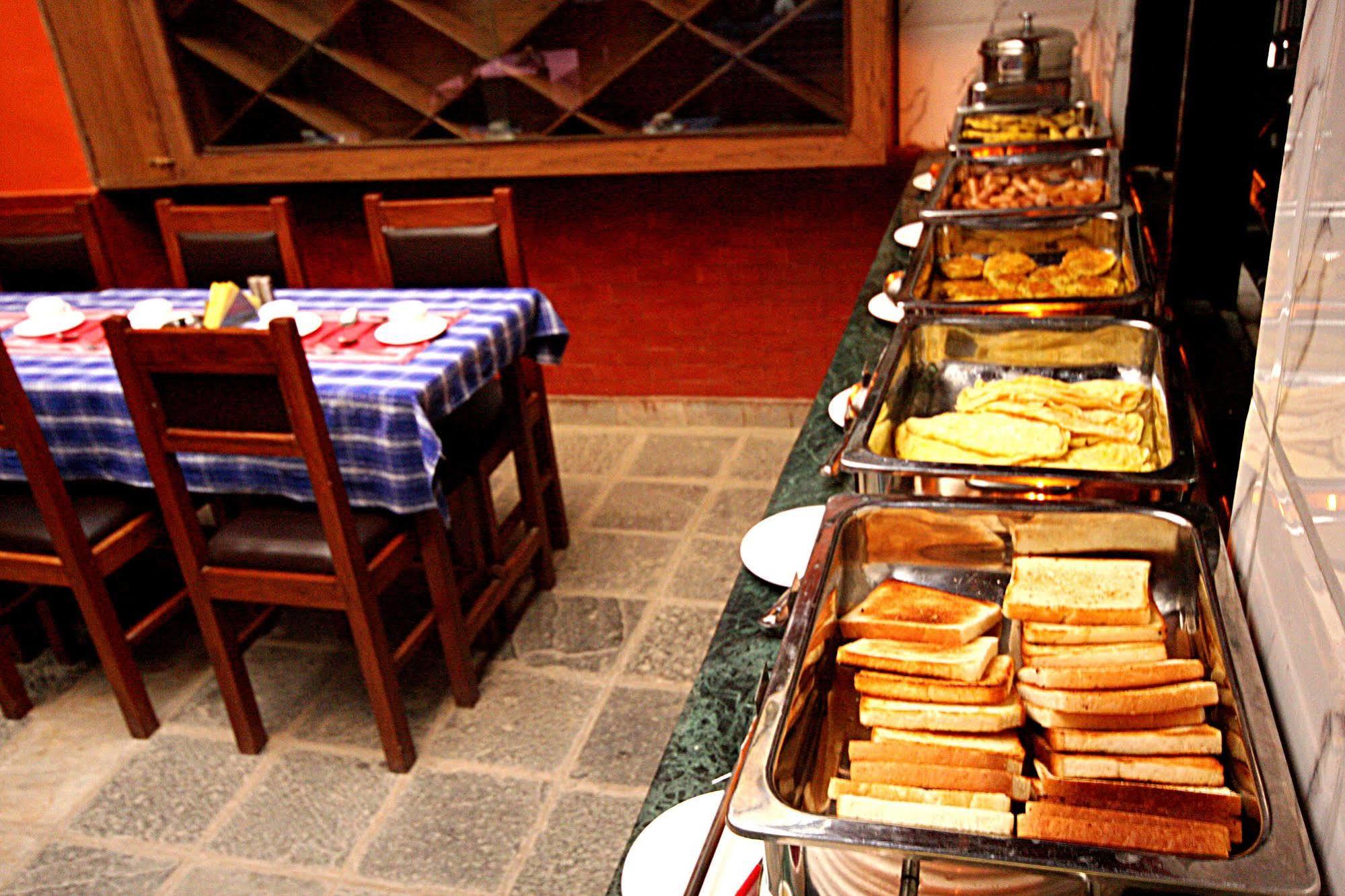 Hotel Bubo Himalaya Kathmandu Bagian luar foto